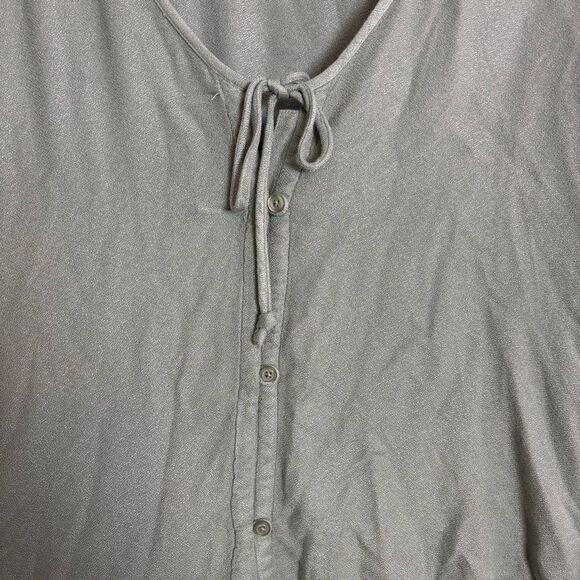 Cloth & Stone Sage Green Super Soft Long Sleeve Button Back Blouse Top Size XS - Picture 3 of 7